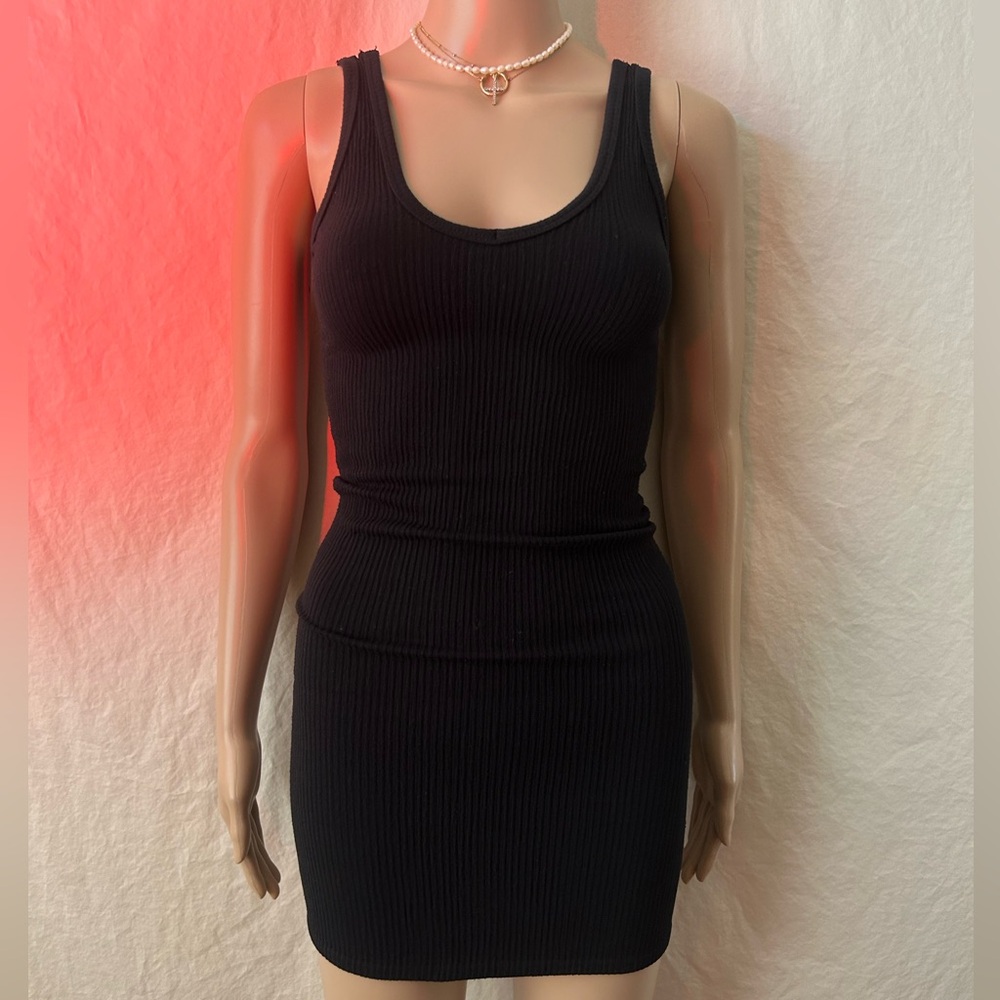 Urban Outfitters Blk Mini Dress - Picture 2 of 3